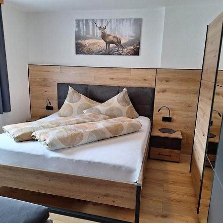 Haus Waldfriede Lägenhet Sankt Leonhard im Pitztal Exteriör bild