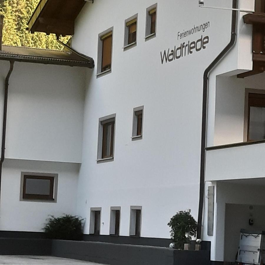 Haus Waldfriede Lägenhet Sankt Leonhard im Pitztal Exteriör bild