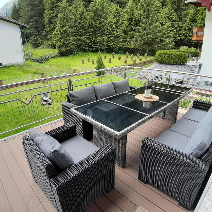 Haus Waldfriede Lägenhet Sankt Leonhard im Pitztal Exteriör bild