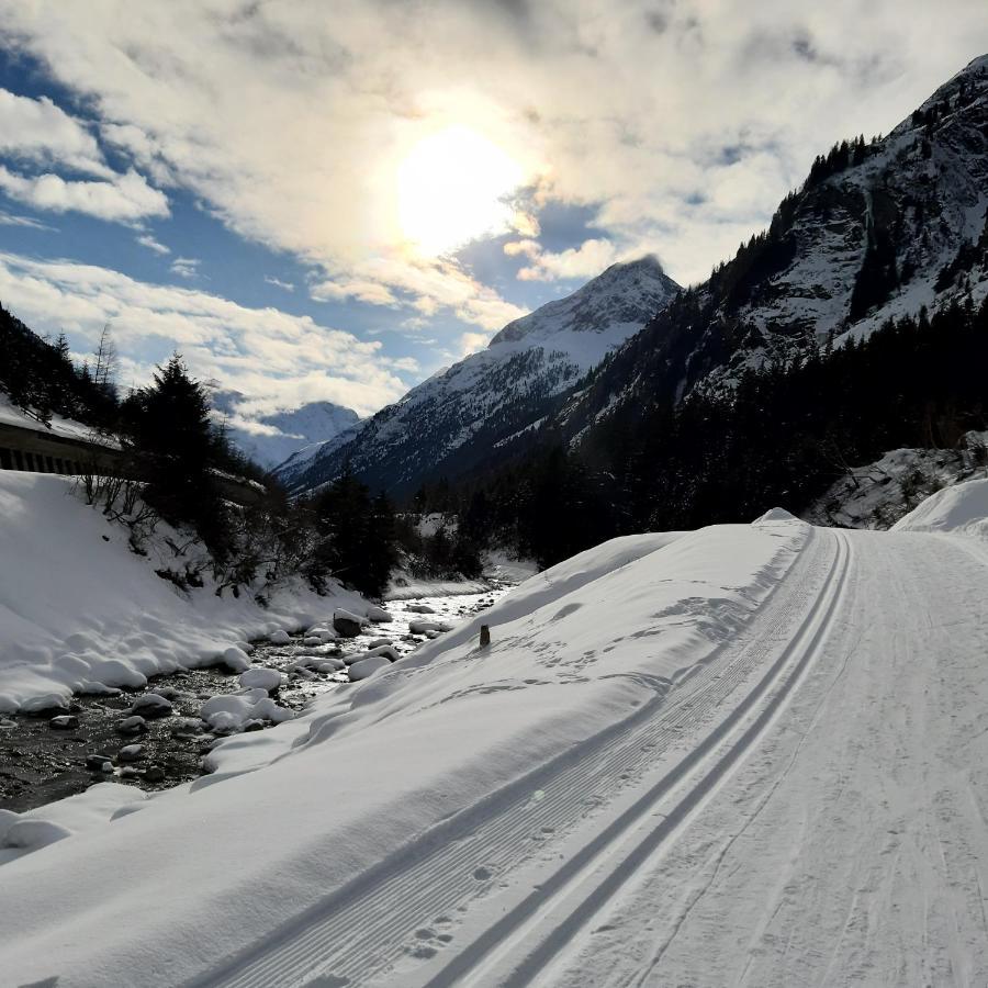 Haus Waldfriede Lägenhet Sankt Leonhard im Pitztal Exteriör bild