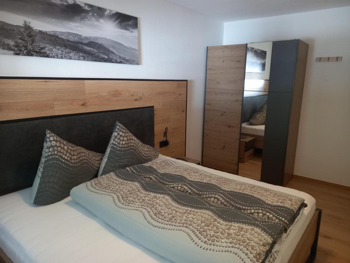 Haus Waldfriede Lägenhet Sankt Leonhard im Pitztal Exteriör bild