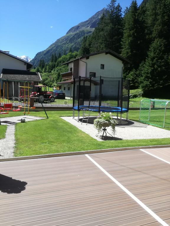 Haus Waldfriede Lägenhet Sankt Leonhard im Pitztal Exteriör bild