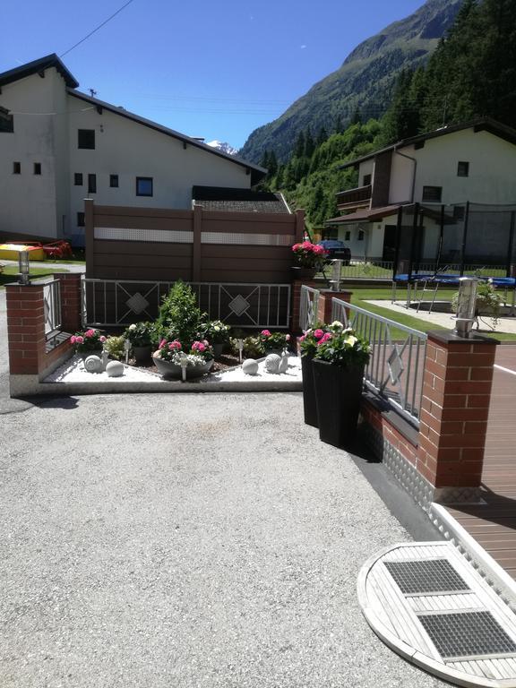 Haus Waldfriede Lägenhet Sankt Leonhard im Pitztal Exteriör bild