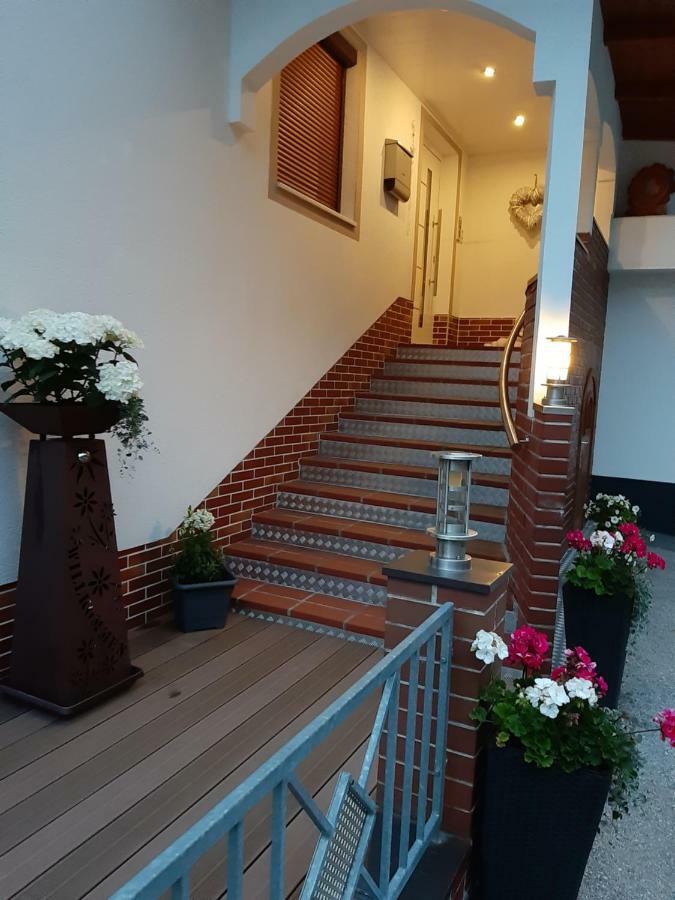 Haus Waldfriede Lägenhet Sankt Leonhard im Pitztal Exteriör bild
