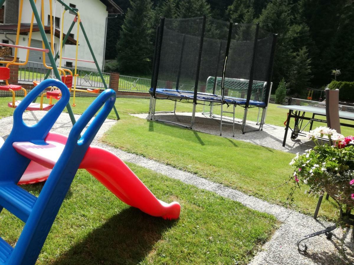 Haus Waldfriede Lägenhet Sankt Leonhard im Pitztal Exteriör bild